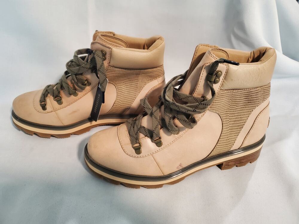 Sorel Women's Lennox Hiker Lace-Up Waterproof Boots Size 11. S71